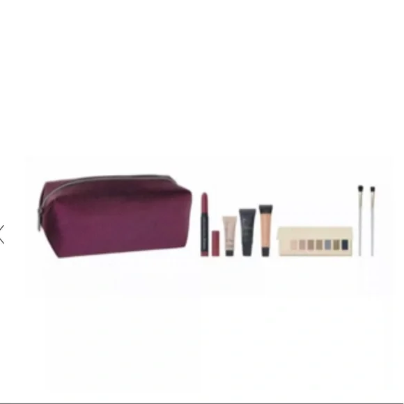Ulta Beauty 8 piece Set with Makeup Bag - Picture 2 of 7